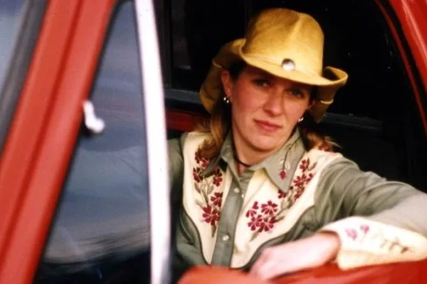 Wer war Melanie Olmstead? Alles, was du wissen musst über die Frau hinter Yellowstone Melanie Olmstead
